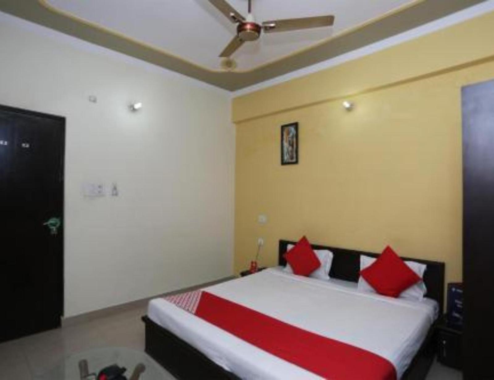 Hotel S K Palace Lucknow , Best Hotel In Lucknow , Hotel In Transport Nagar Lucknow ,Budget Hotels In Lakhnaú Exteriér fotografie